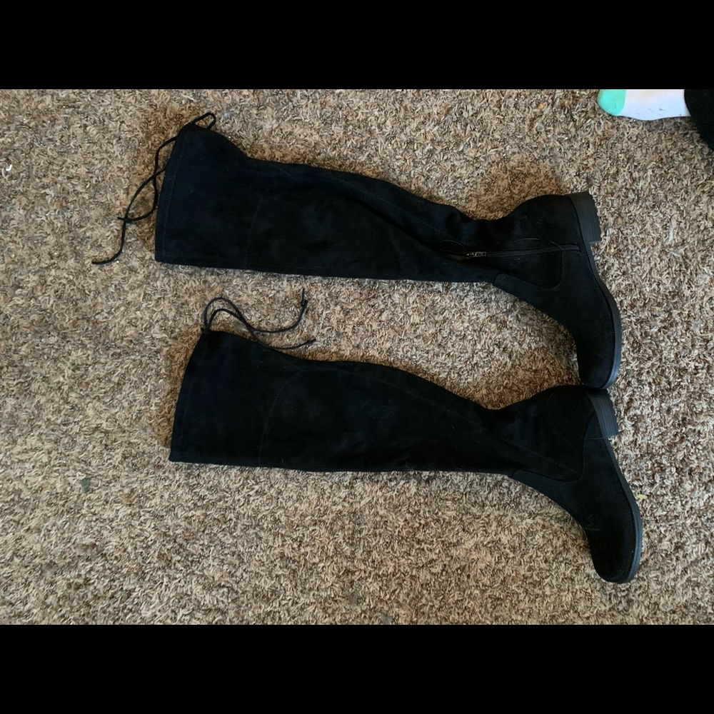 Knee boots - Picture 1 of 3
